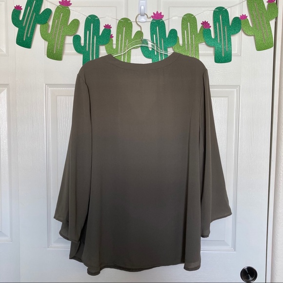 Unique Spectrum Army Green Lace Front Boho Tunic - Picture 2 of 10